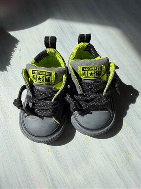 Converse Kids Low Top Sneakers in Black & Neon Yellow-Green